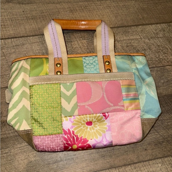 Coach Hampton Spring Patchwork Small Tote - Picture 5 of 9